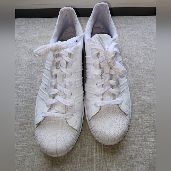 Women's Adidas Superstar Shoes - Picture 7 of 16